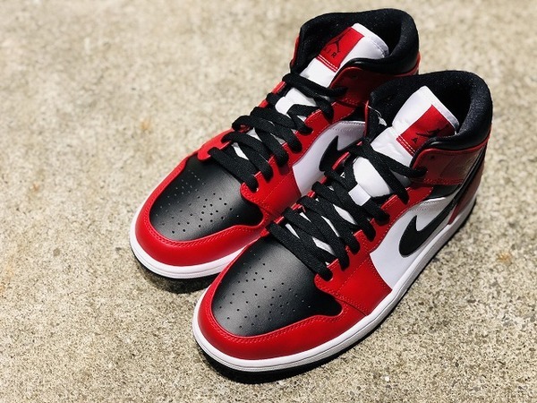 NIKE/ナイキ】AIR JORDAN1 MID CHICAGO BLACK TOEが買取入荷。[2020.09