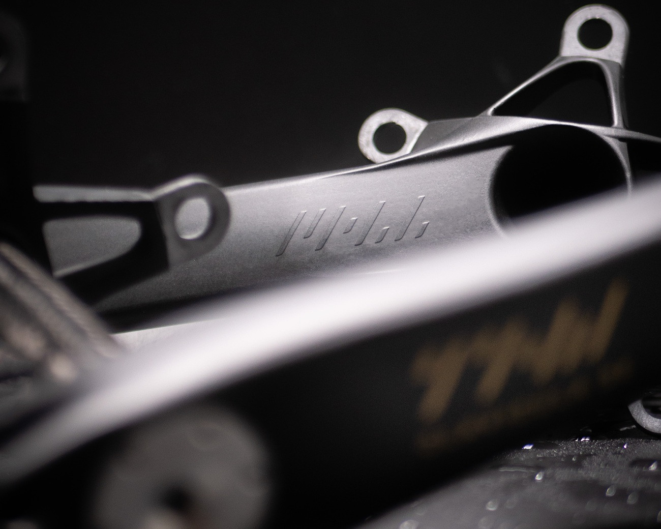 CLAVICULA SE ROAD - THM Faserverbund-Technologie GmbH