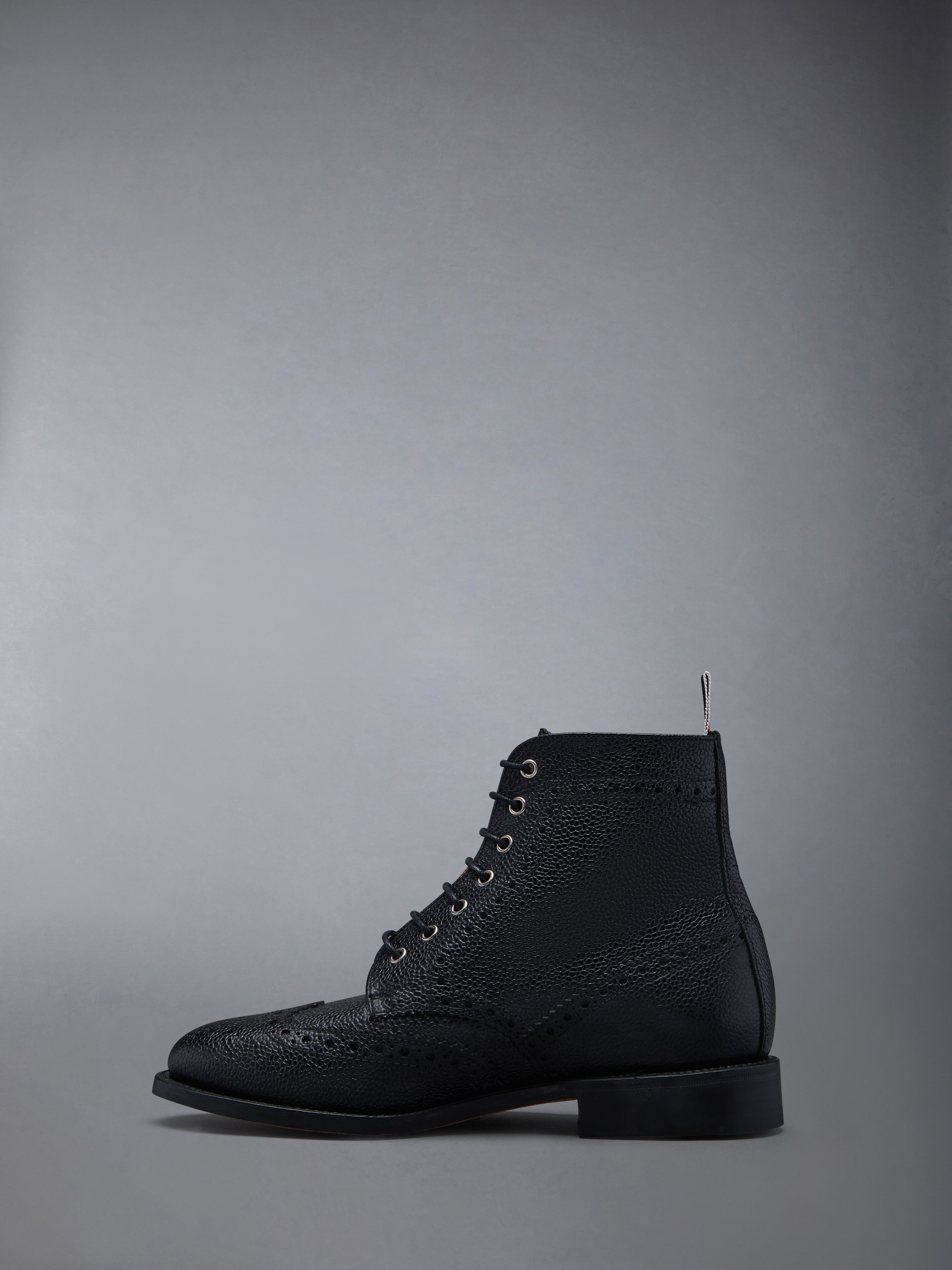 ペブルグレイン レザー ソール ウィングチップ ブローグ ブーツ | Thom