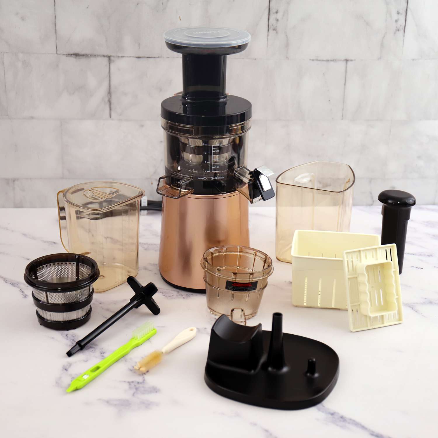 Hurom H-AA Slow Juicer Review: An Efficient, High-End Juicer