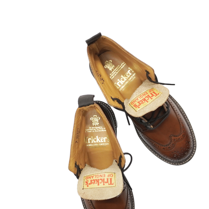 Tricker's（トリッカーズ）カントリーブローグブーツ（ダイナイト
