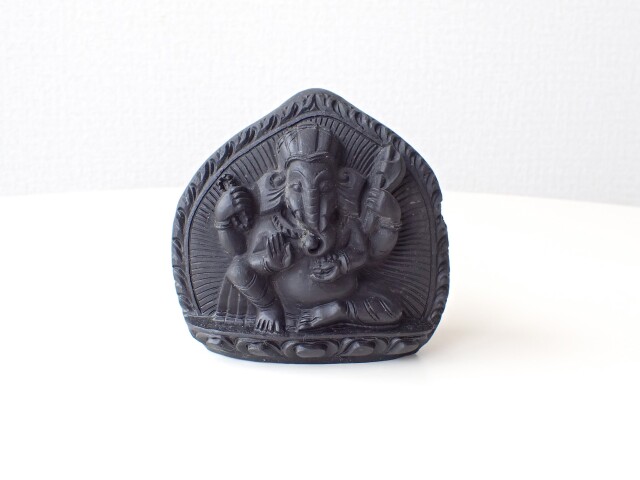 AL0036 ネパール産 アンモナイト 化石／Saligram（サリグラム