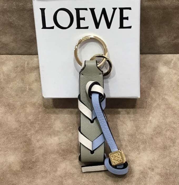 ヴィンテージ】LOEWEキーリングをご紹介！ - チックタックアミュプラザ