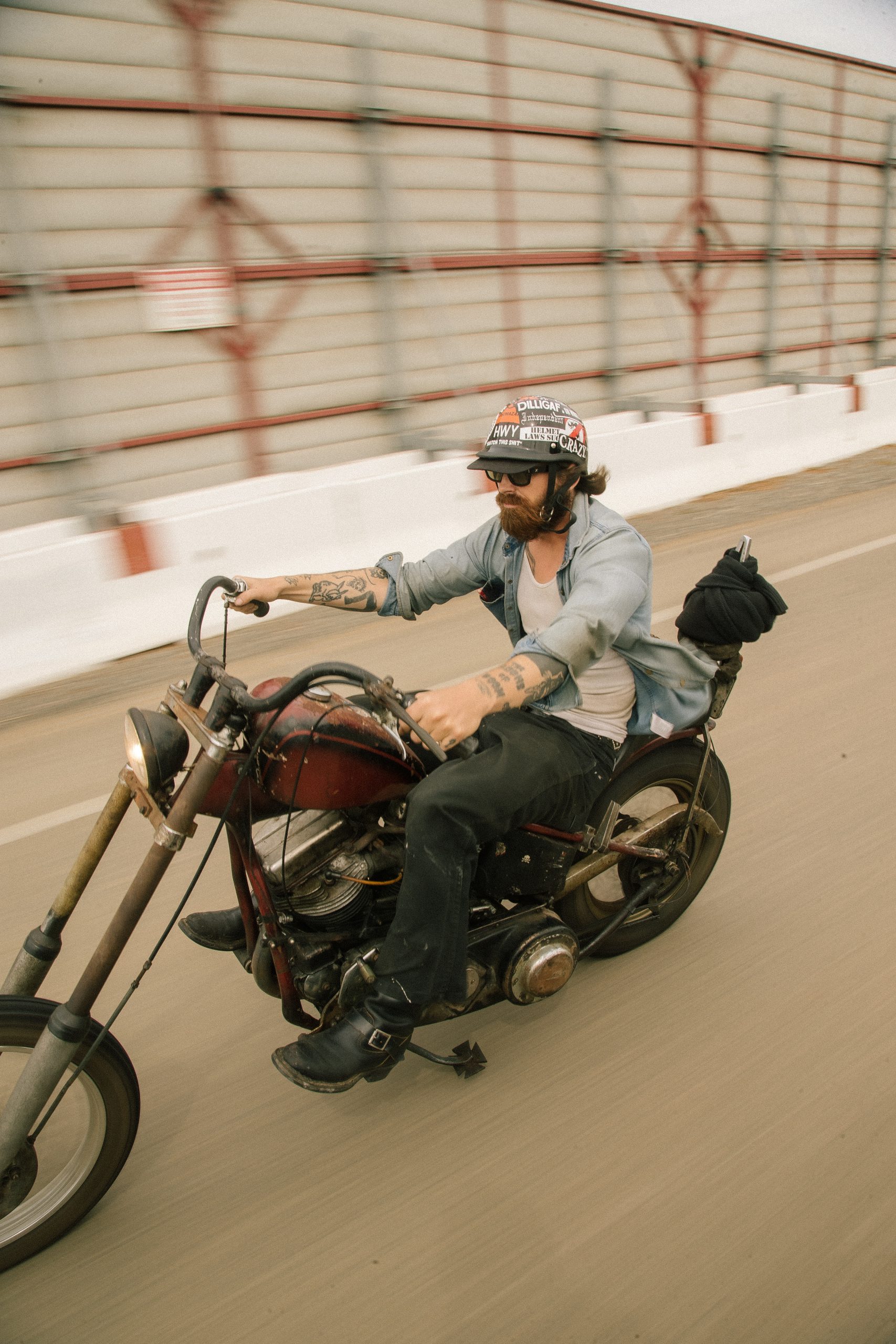 再販開始します】HWY X TT&CO.シグネチャーヘルメット 33rd YOKOHAMA