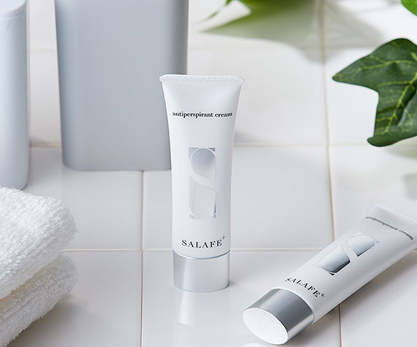 サラフェプラスお試し500円！日本初、顔汗にも使える制汗剤 | おすすめ