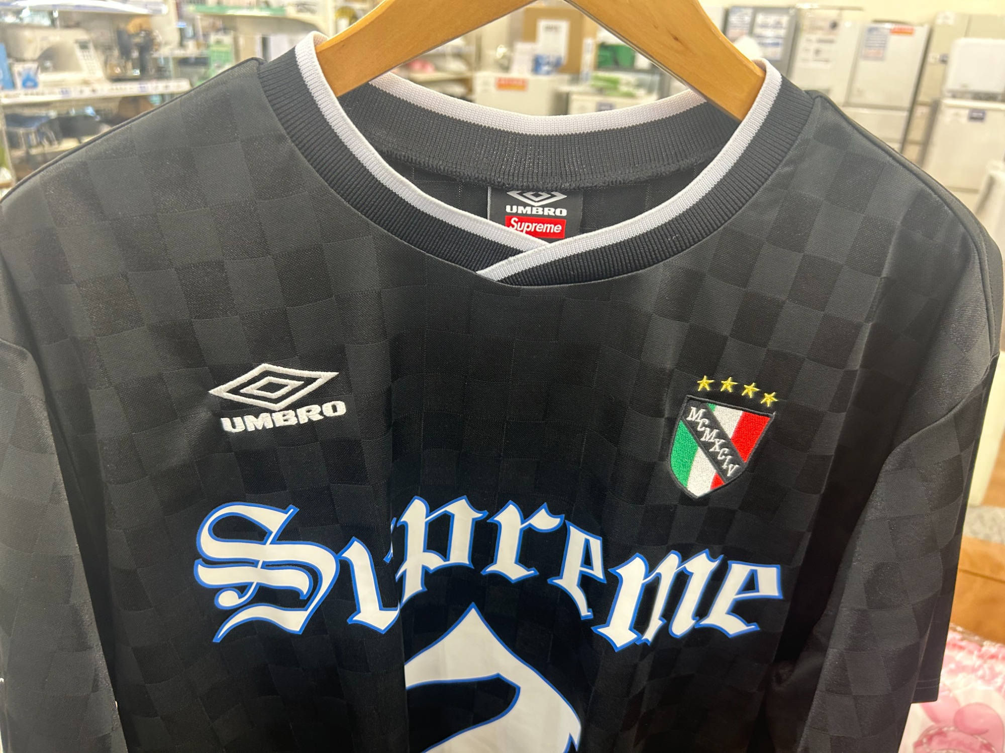 SUPREME×UMBRO】ゲームシャツのご紹介です！｜2024年10月20日