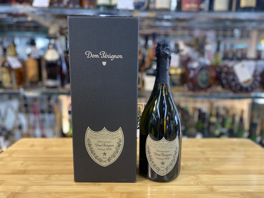 憧れのシャンパン。Dom Perignon(ドンペリニヨン)3本同時入荷