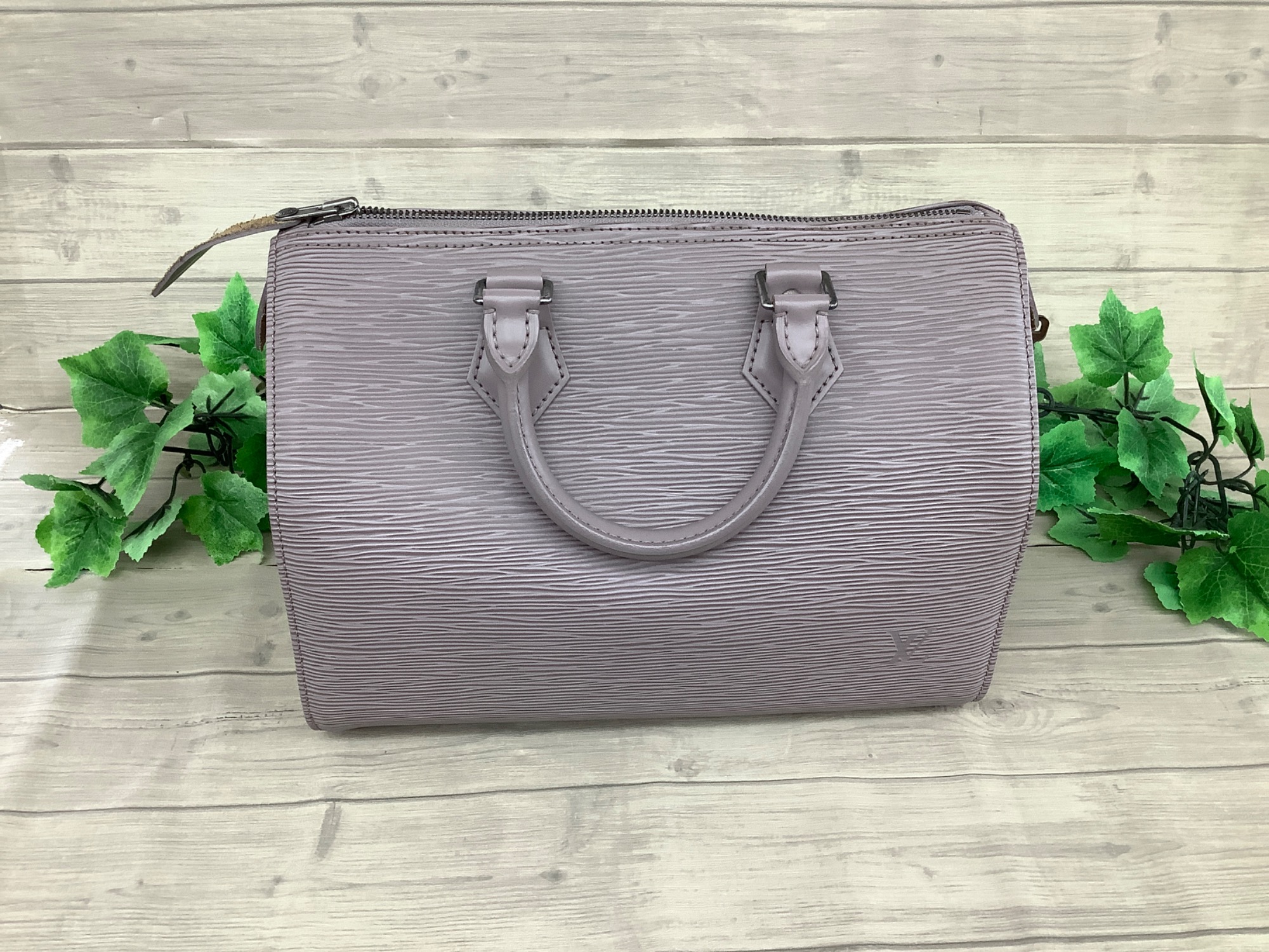 LOUIS VUITTON(ルイヴィトン) エピ スピーディ25 ライラックが新入荷