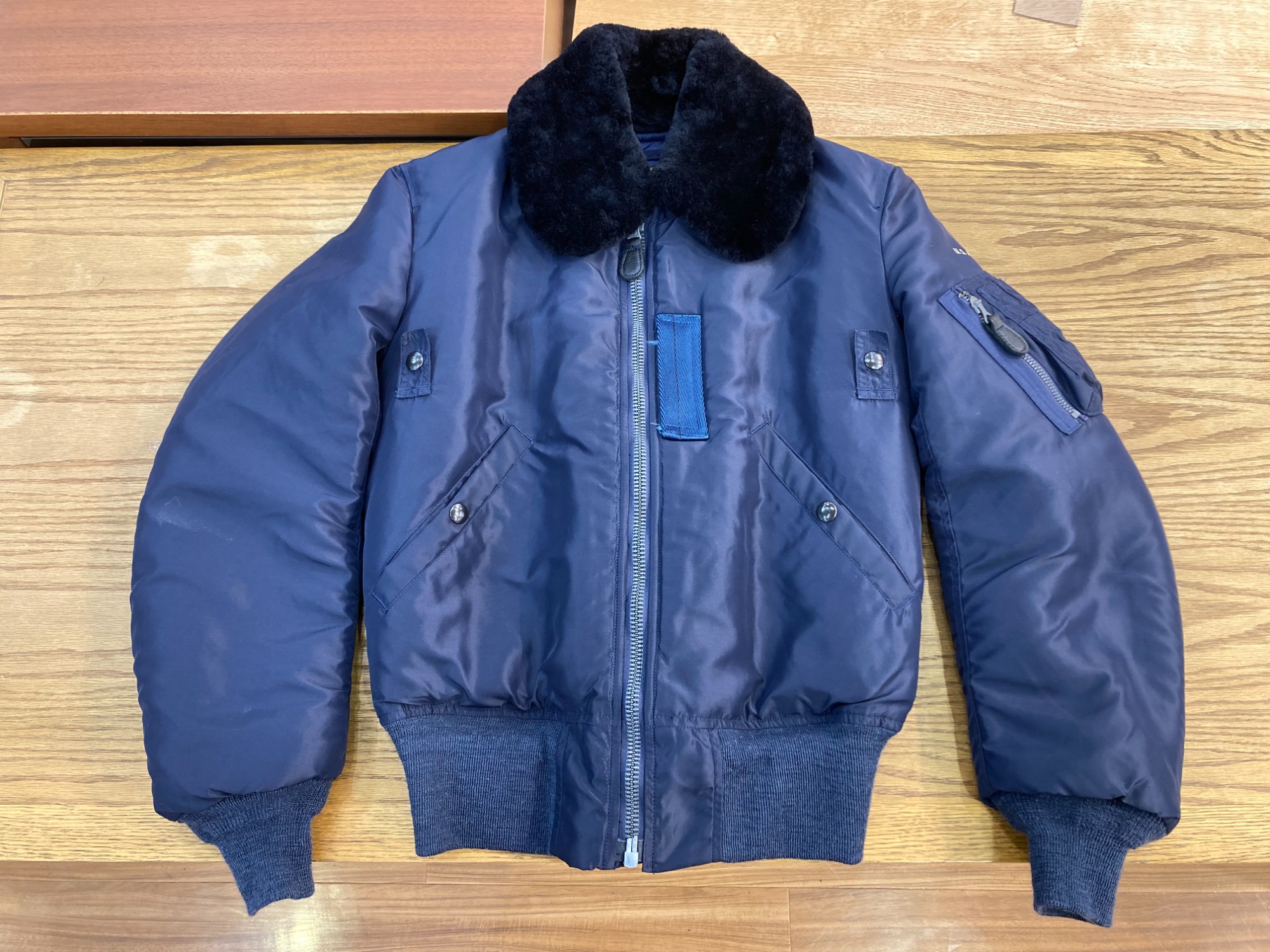 U.S.AIR FORCE (ユーエスエアフォース) フライトジャケット B-15C入荷