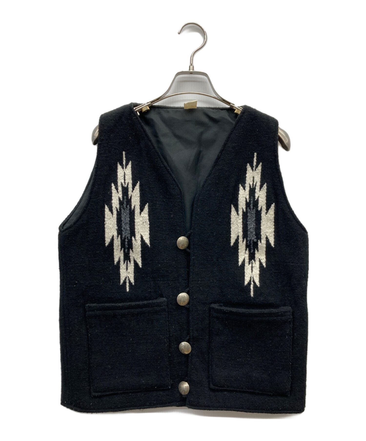 中古・古着通販】MOLINA (モリナ) コンチョボタンチマヨベスト