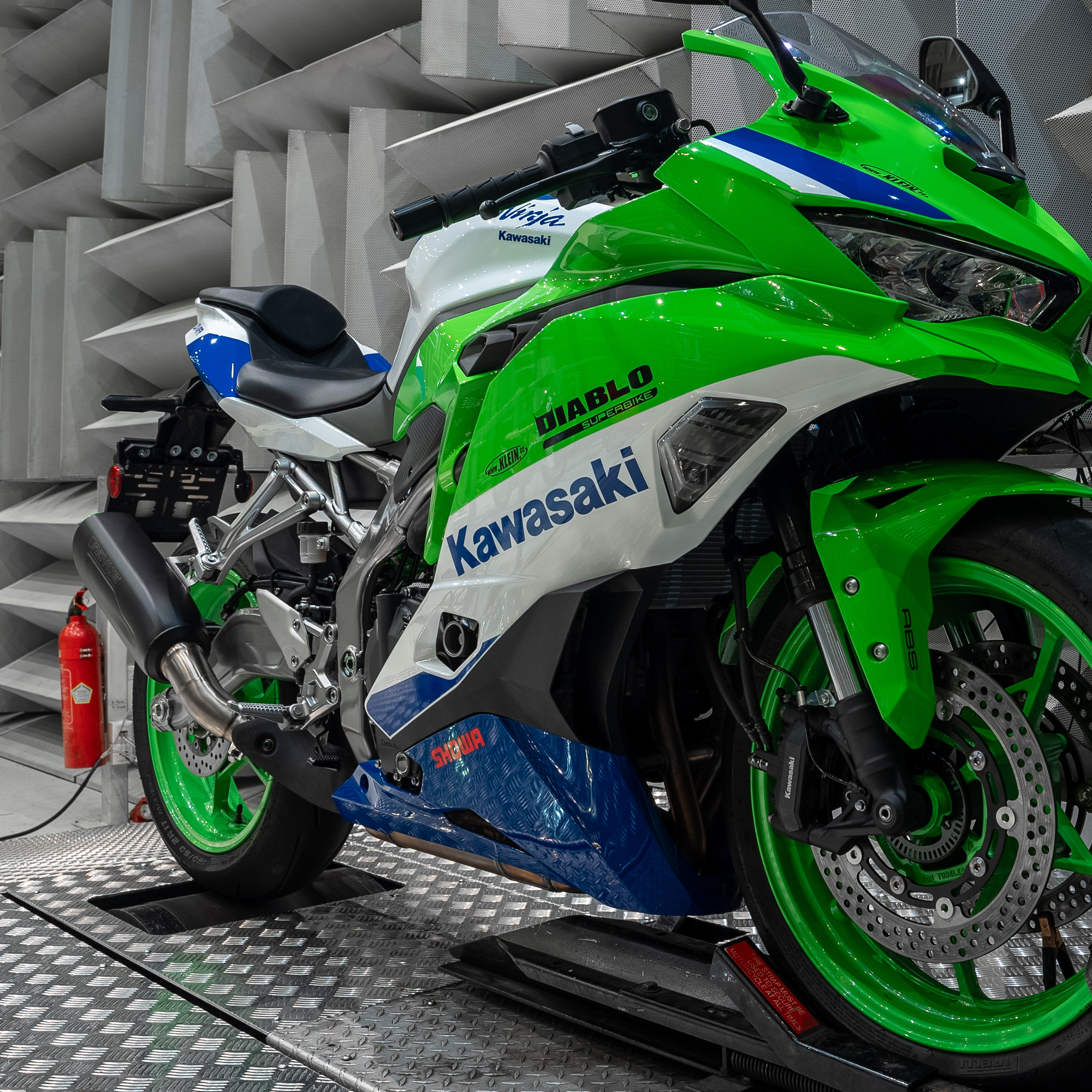 Remus Nxt stainless steel black EC- approved slip-on for KAWASAKI