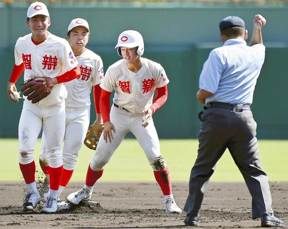 高校野球：そっくりユニホーム「どっちかわからなかった」けど「夢の
