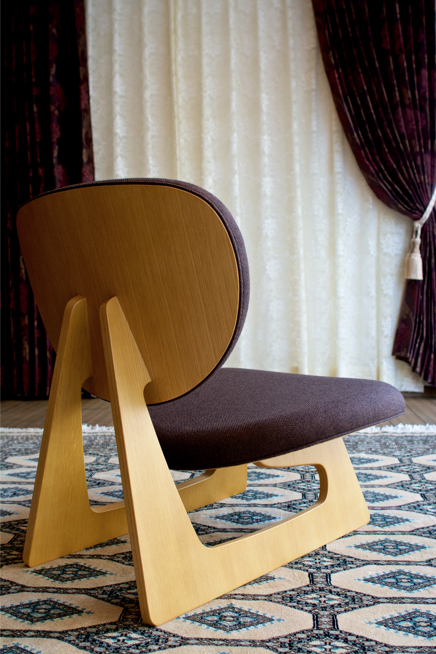 低座椅子 - 暮らしの道具 吉山