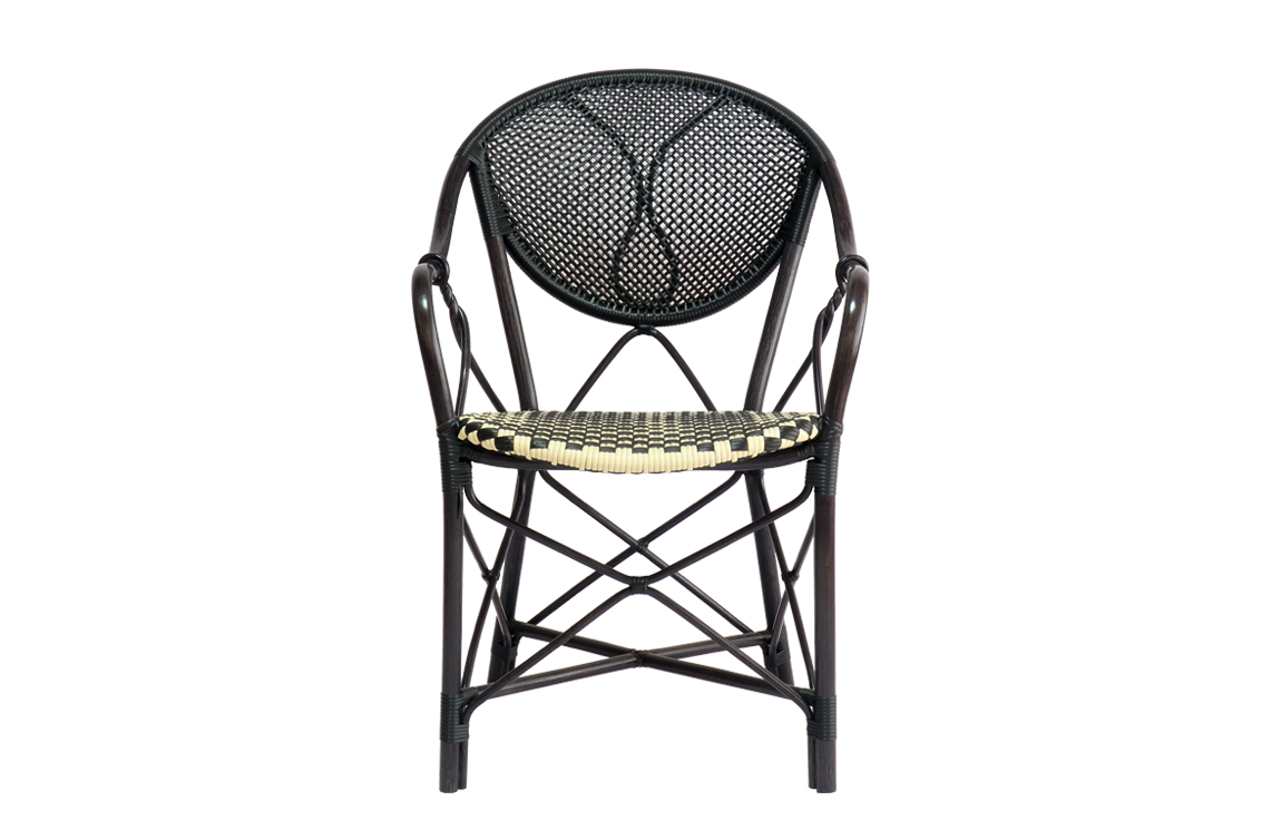 YvonneBWmain03_rattanchair.jpg
