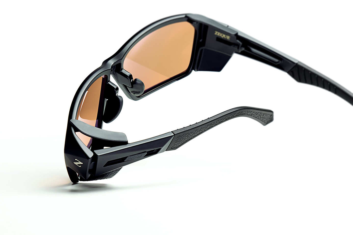 LOOF | Zeque (ゼクー)