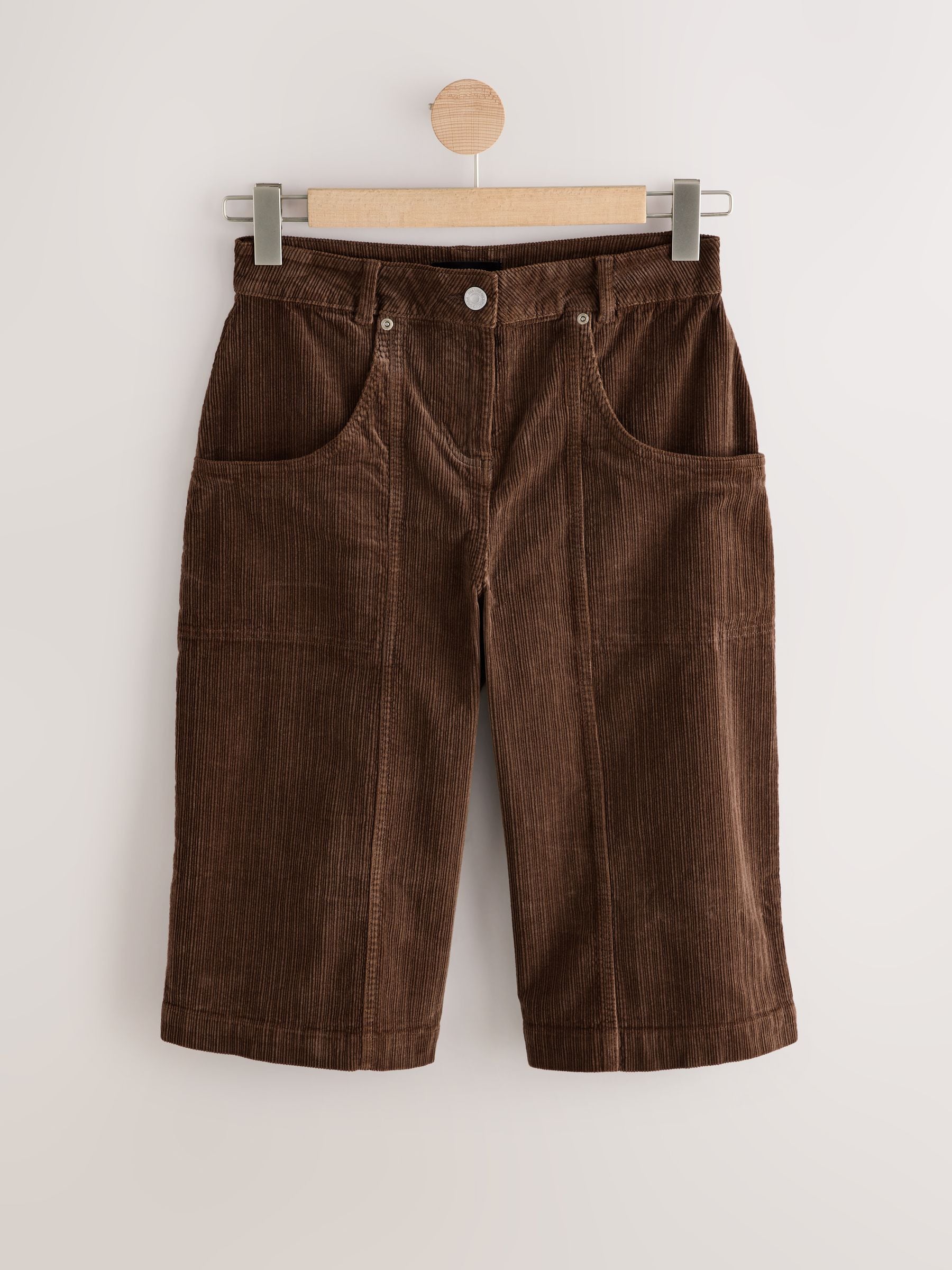 Next：日本 ブラウン - ウォッシュド コーデュロイ ショートパンツ
