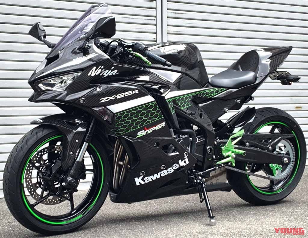 画像 No.2/5] A-TECHのフルカーボン外装！「ニンジャZX-25R」の