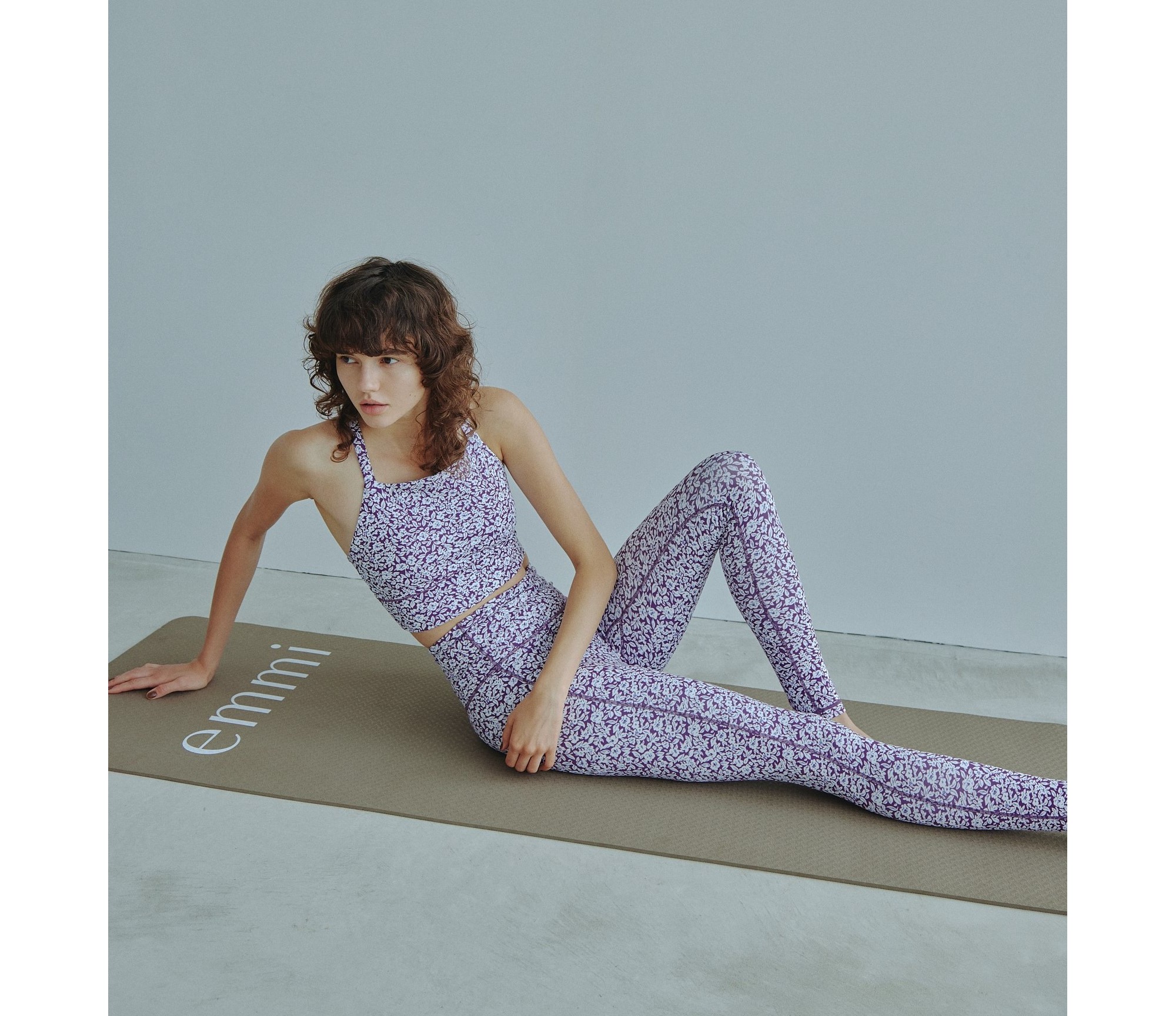 2023年福袋】ヨガウェア🧘‍♀️など4点入り「emmi（エミ）」福袋が