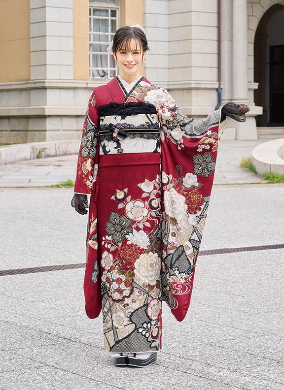 青地振袖 紅型風束ね熨斗に花草｜振袖ギャラリー | 成人式の振袖