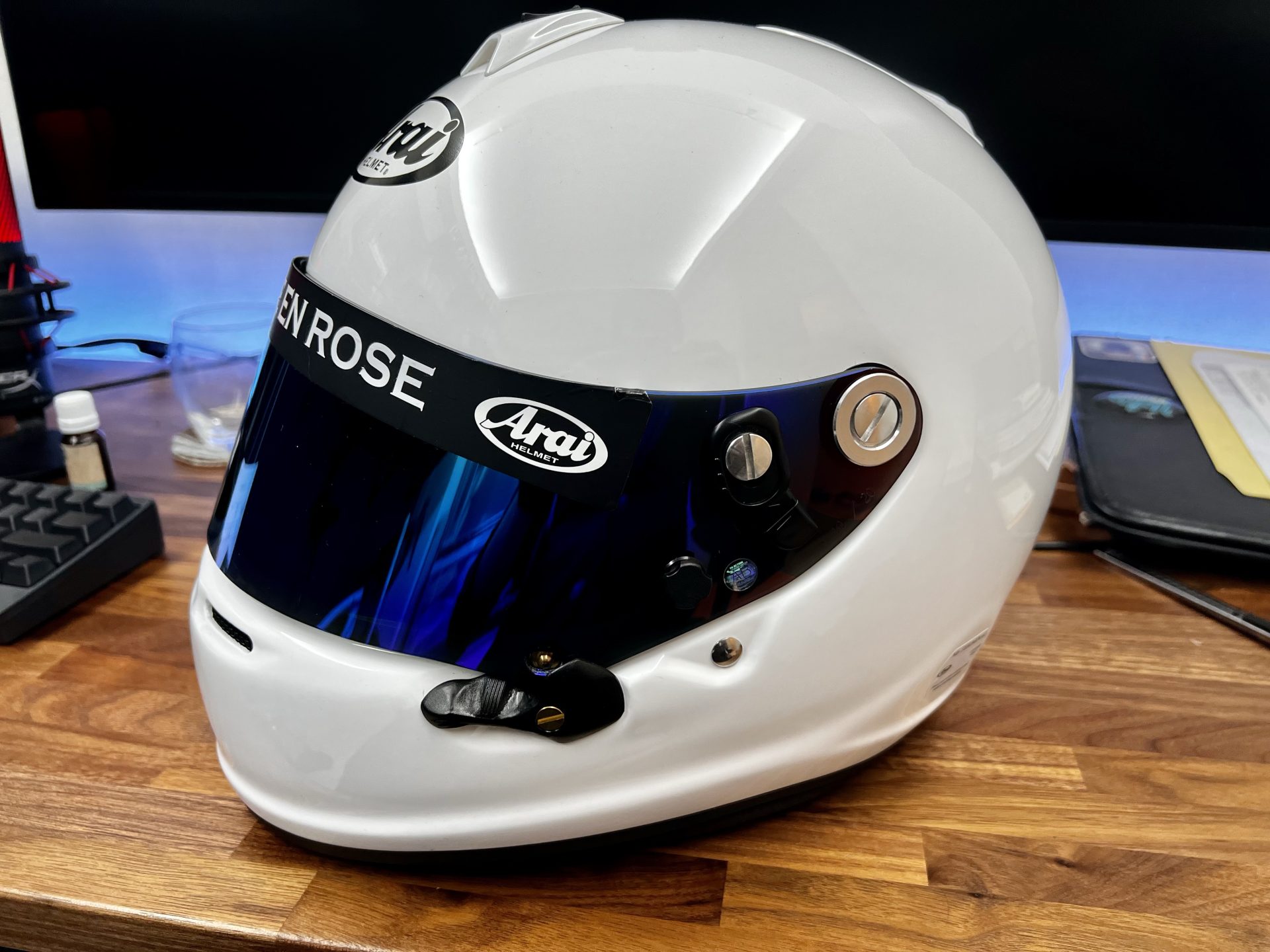 走行会用にヘルメット(ARAI GP-6S 8859)を買いました！ | スイスポくん