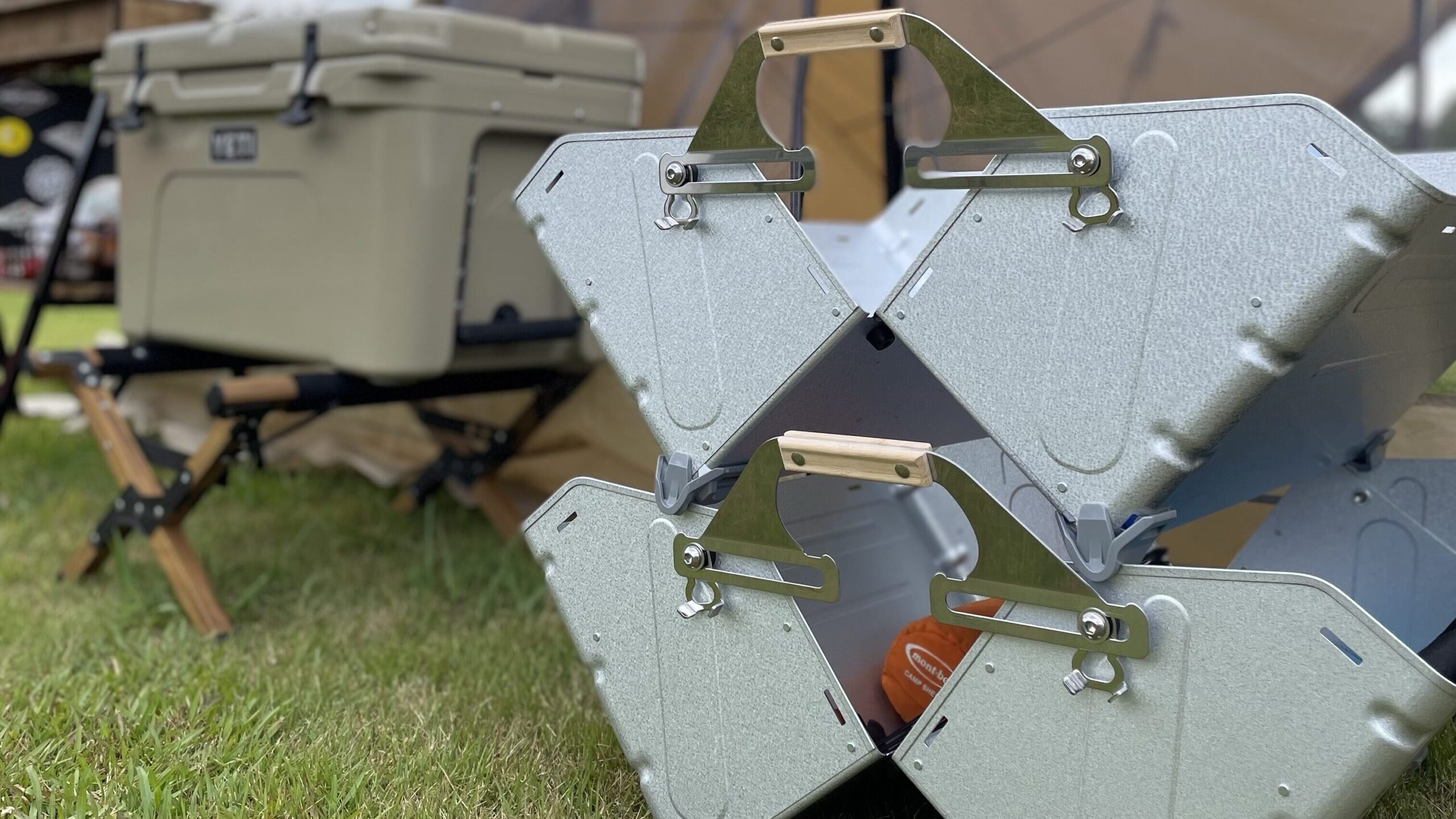 スノーピークシェルフコンテナ25と50！おしゃれなキャンプ棚として