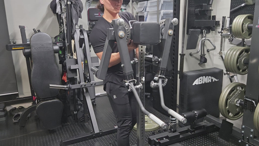 ペックフライ＆ラテラルレイズアタッチメント – GentlemanFitnessClub