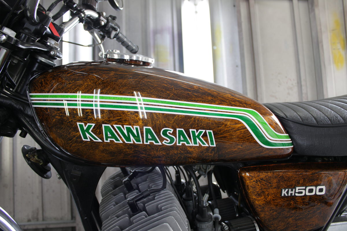 カワサキKH400外装塗装：カスタムペイント - バイク塗装ならグローバル