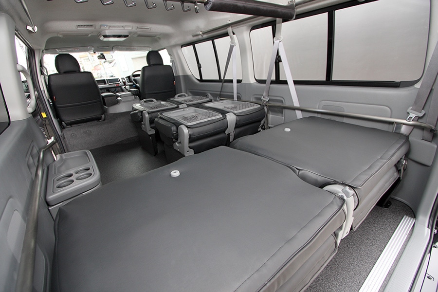 ユーアイビークル ハイエース 200系 2型～6型 ワゴンGL用 マルチウェイ