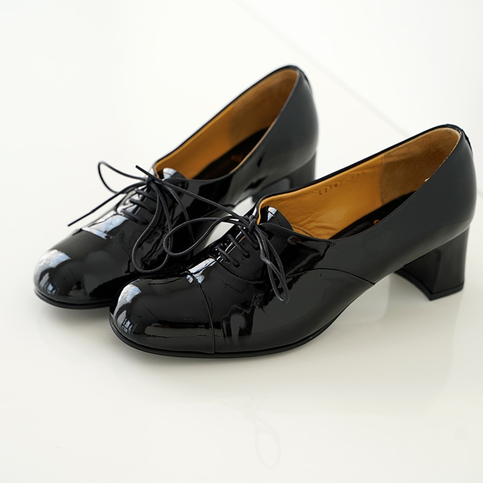 chausser（ショセ） レースアップパンプス C-2185 black enamel 靴通販