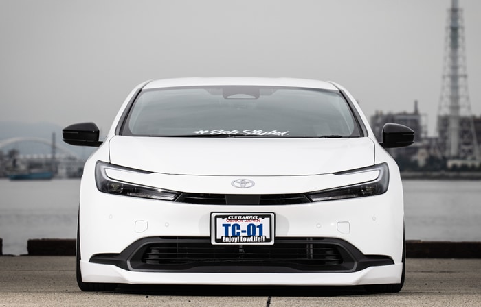 プリウス60系専用 CLS-RM フロントスポイラーを販売中です。カスタム