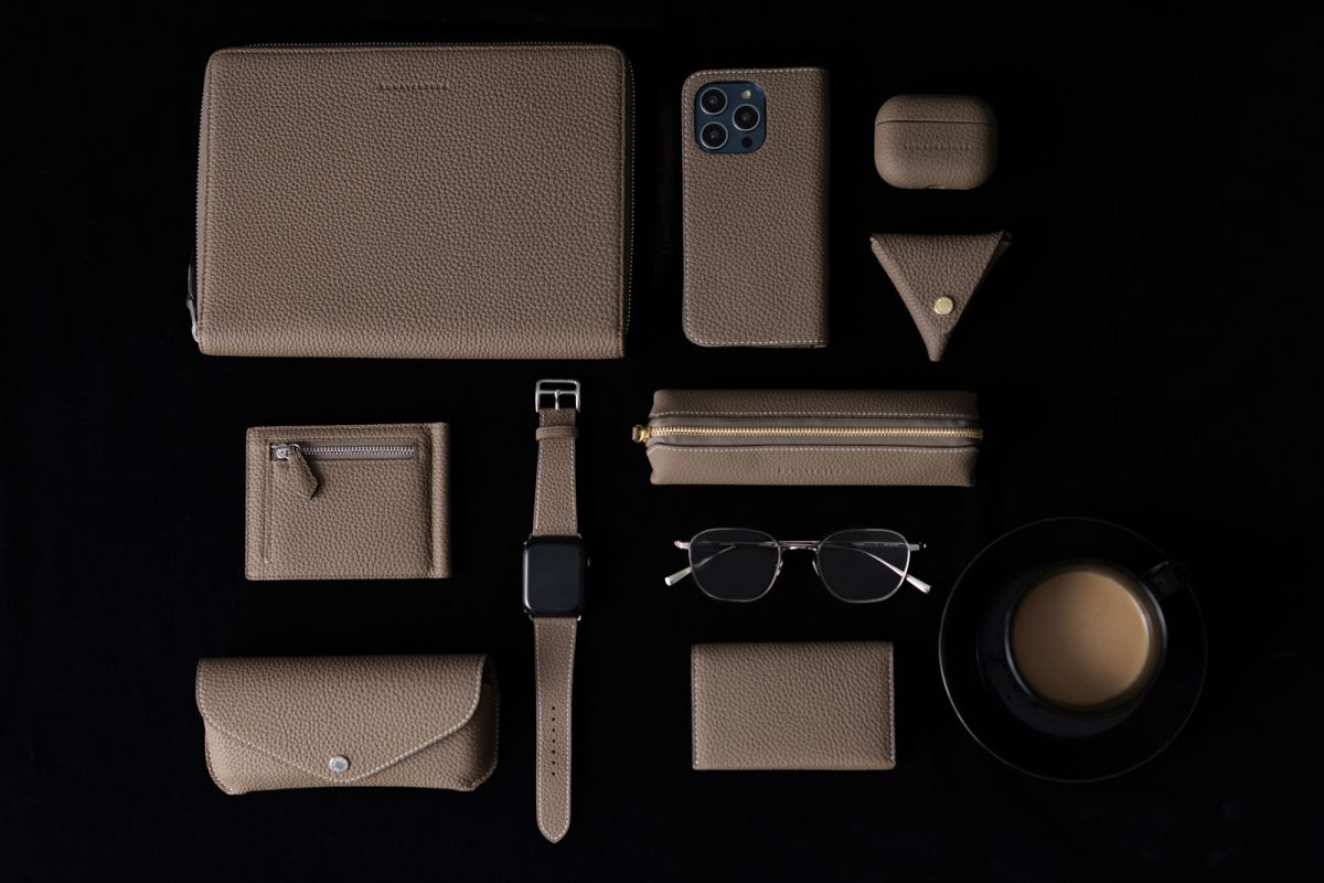 なぜ、ボナベンチュラのレザー小物は、エグゼクティブにふさわしいのか