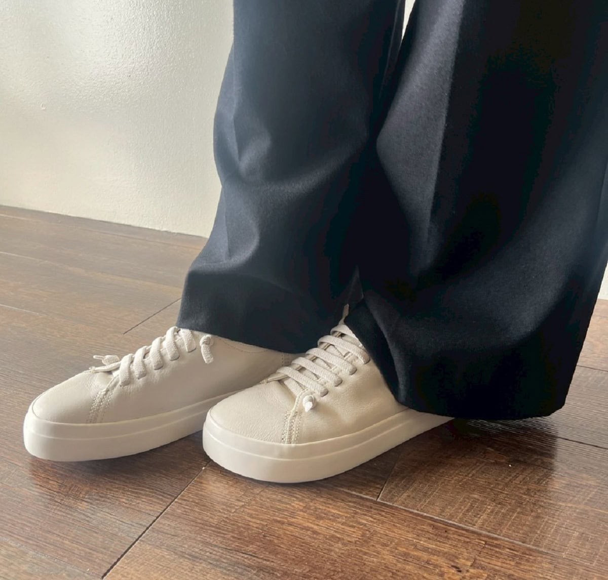 画像一覧）スリッポンのようにはけるスニーカー、無印良品「MUJI Labo