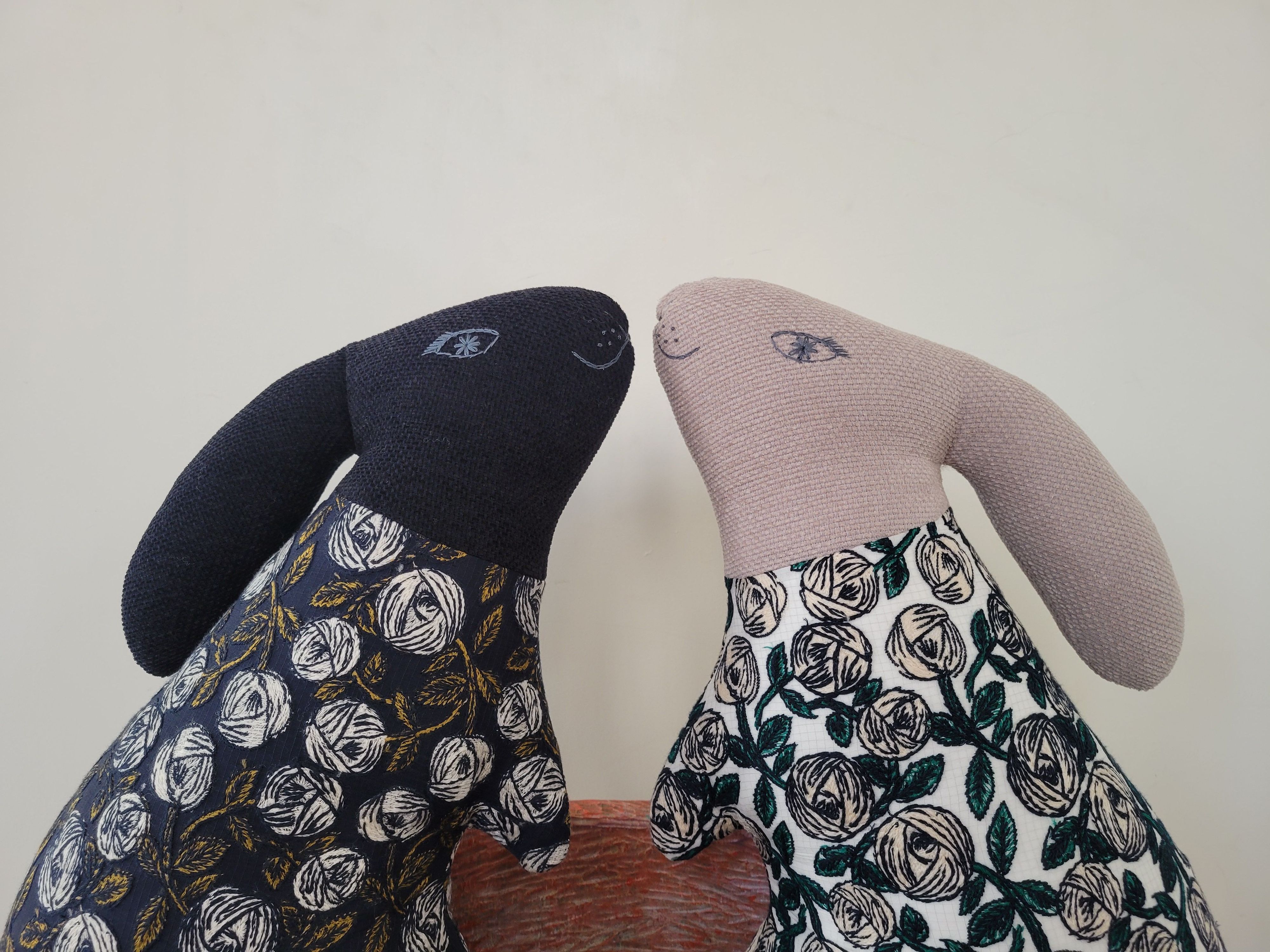 usagi cushion発売のお知らせ。1月14日～ - minä perhonen