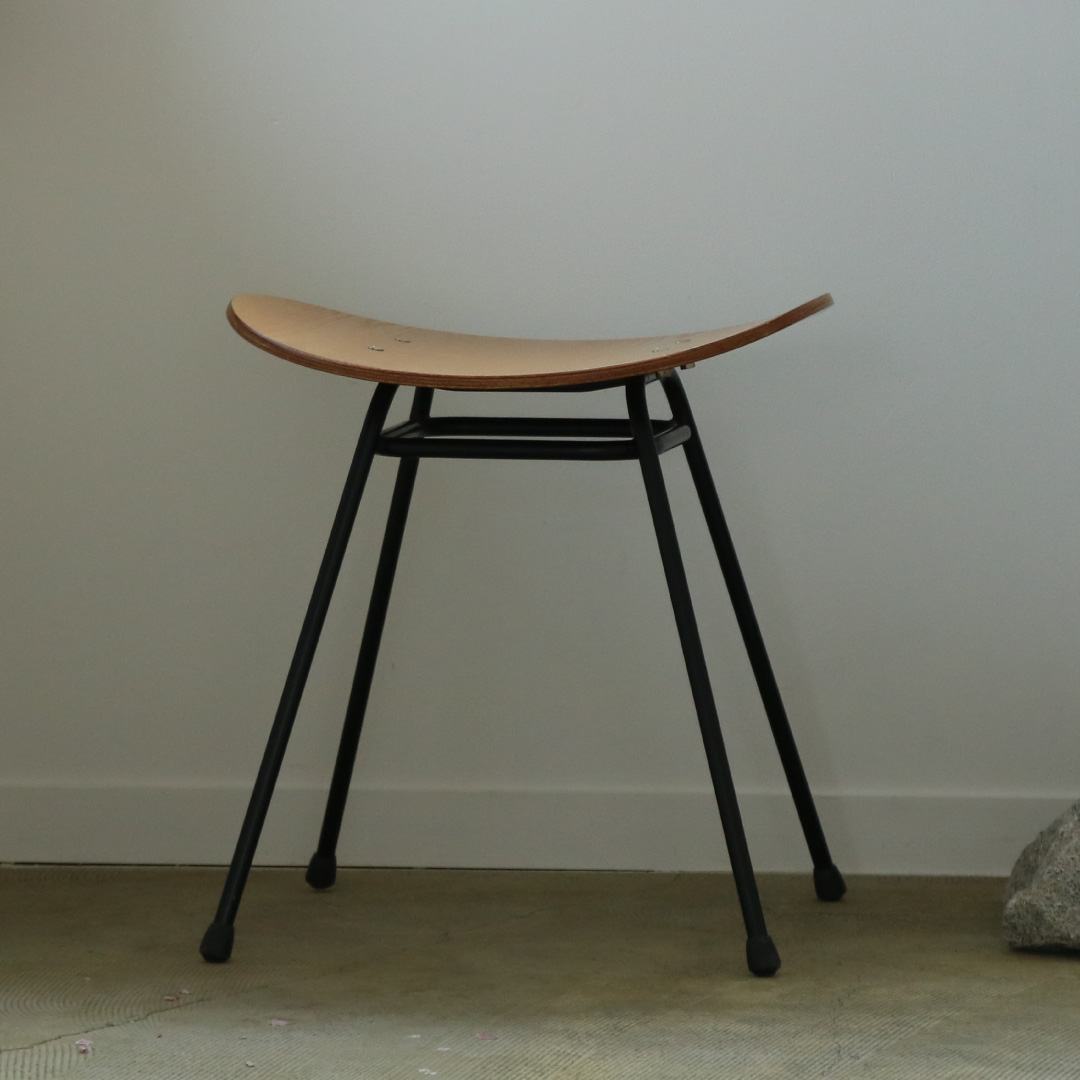 Plankton Stool［プランクトンスツール］｜カウンターチェア