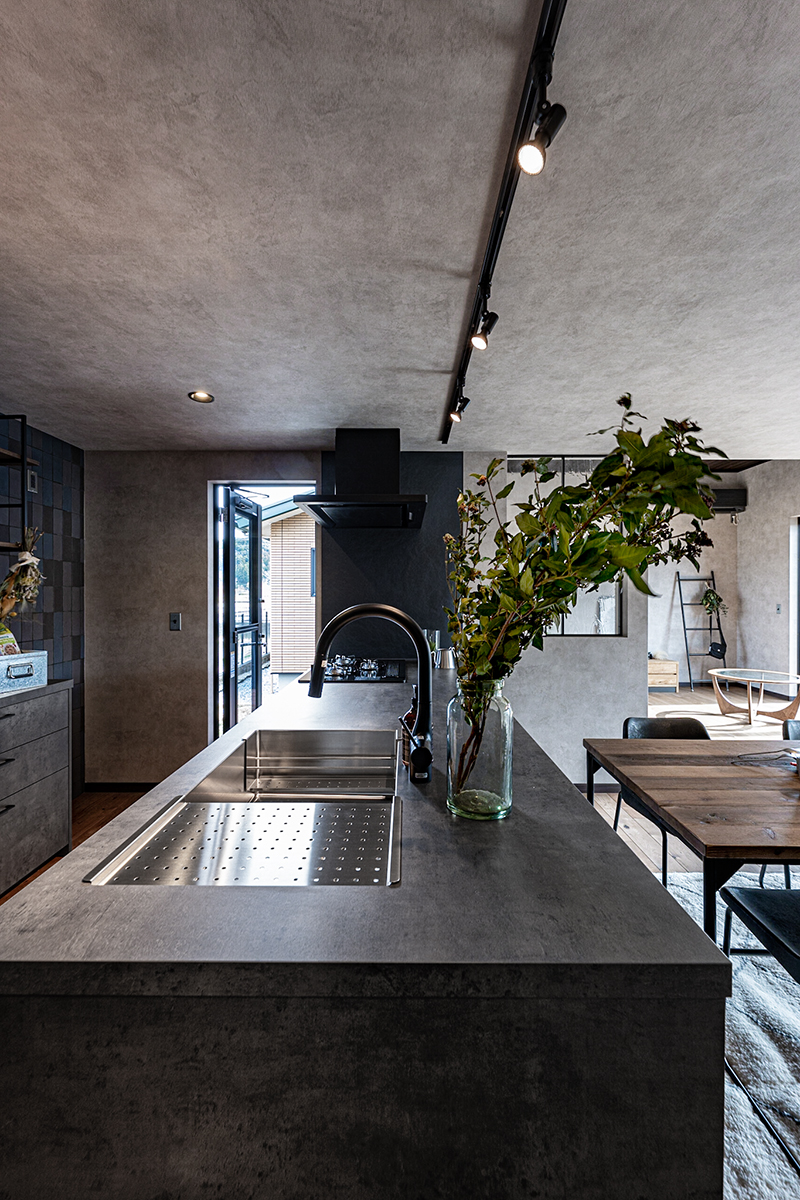 CASE 143 | GRAFTEKT -グラフテクト- | 家具のようなキッチン