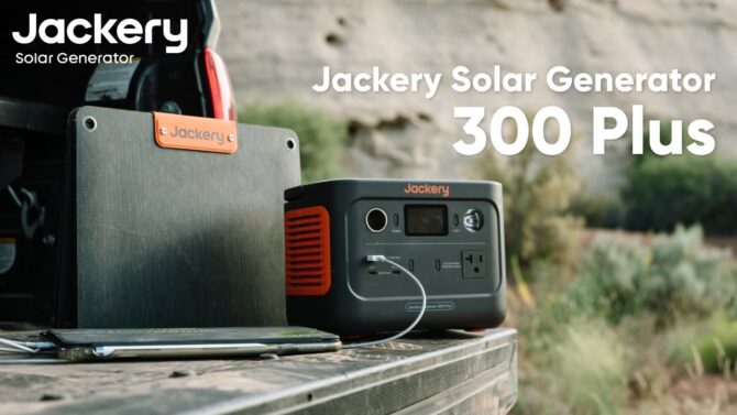 Jackery ポータブル電源 300 Plus」はリュックに入るリン酸鉄搭載の