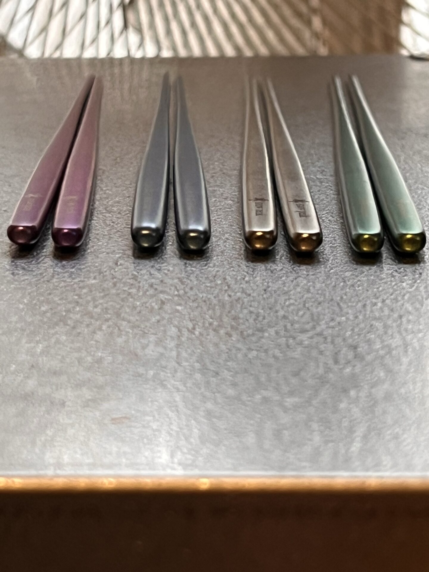 高い質感と細かい機能性が光る!アウトドアに最適な箸。SnowPeak チタン