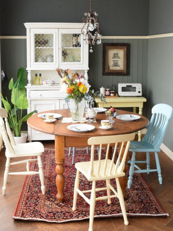 英国アンティークの可愛い椅子、可愛いペイントのキッチンチェア(d-952