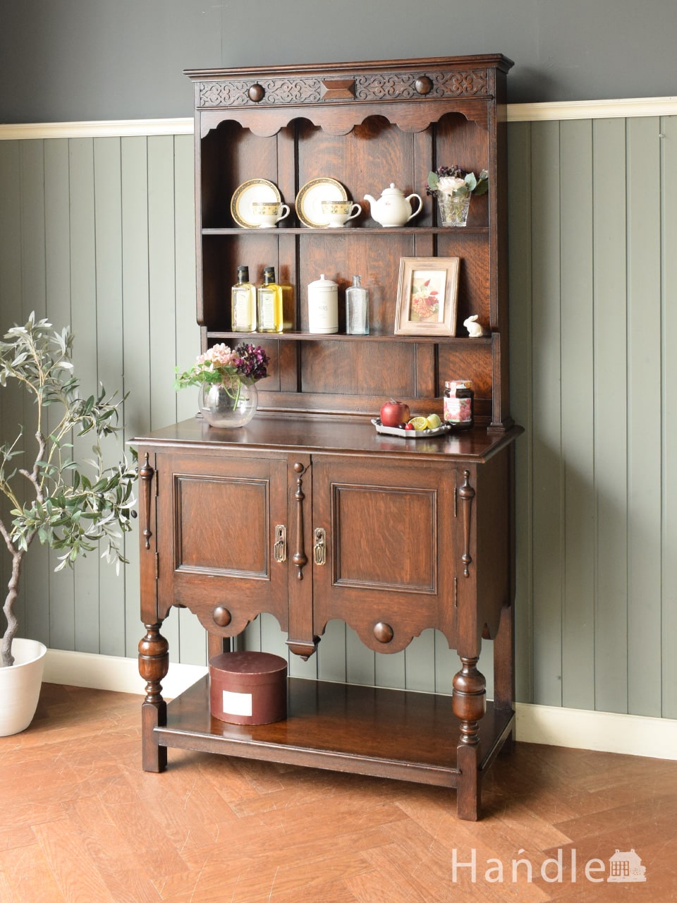 フランスから届いたおしゃれな棚、シャビーシックな白いアンティーク