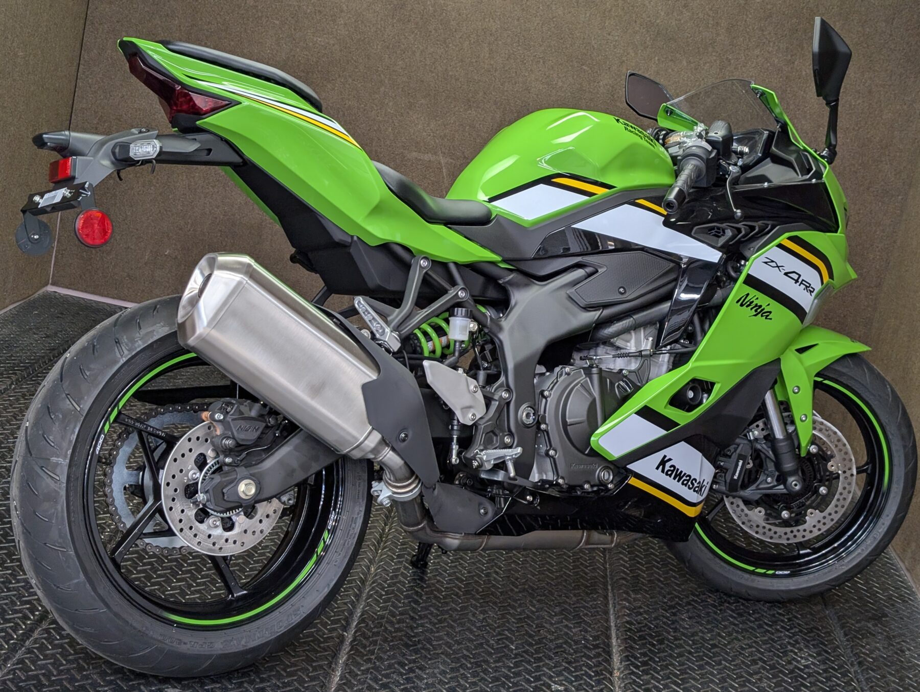 カワサキ Ninja ZX-4RRの咆哮！ ラスト①台！｜バイク・自転車の購入