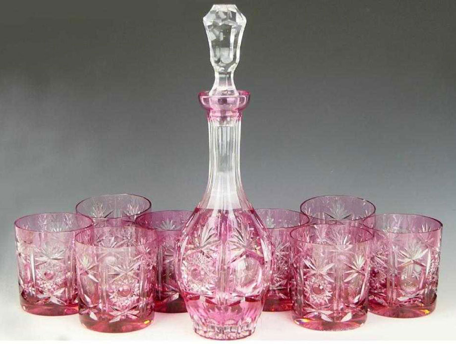 ボヘミアングラスの最高傑作のアールデコの金赤の花瓶 | アンティーク