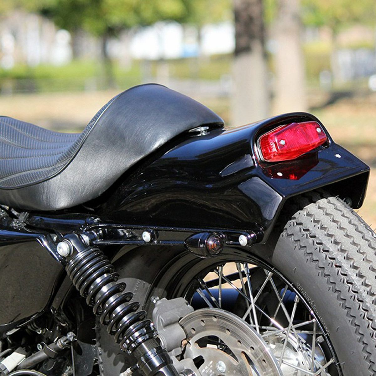 スポーツスター フリスコスタイルリアフェンダー (未塗装) GOODS