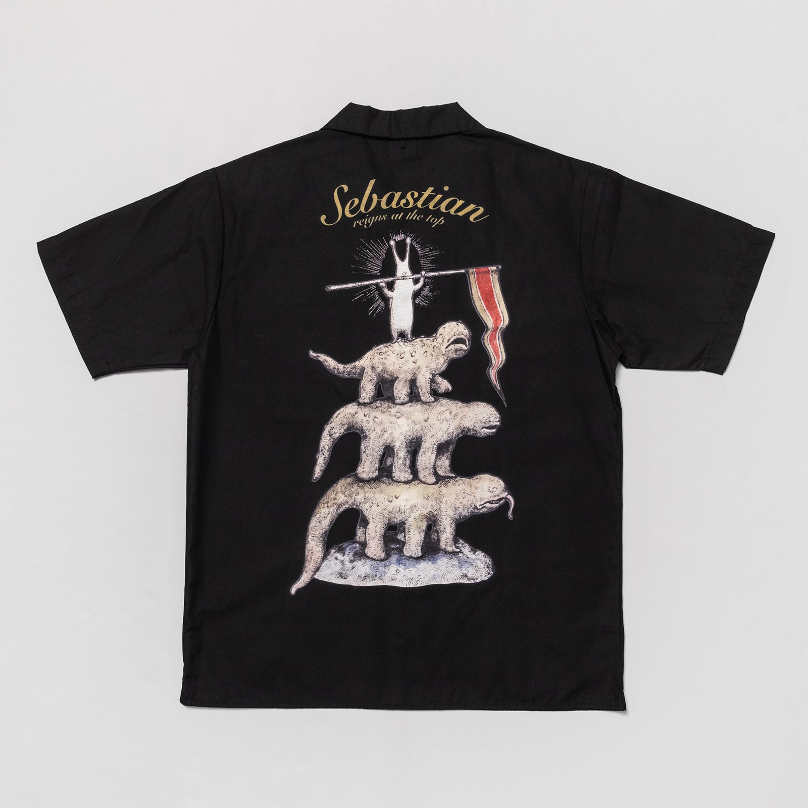 開襟シャツ 頂点に君臨するセバスチャン – ボリス雑貨店