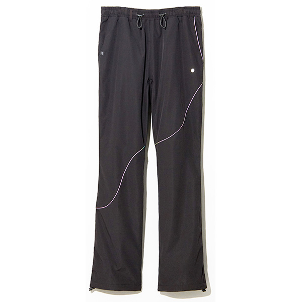 ASICS、東京発ブランドNULABEL CM1Y0K42とのコラボコレクション発売