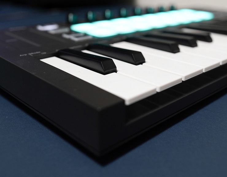 Ableton Liveに最適】LaunchKey Mini MK3レビュー – 音ガジェ探求記