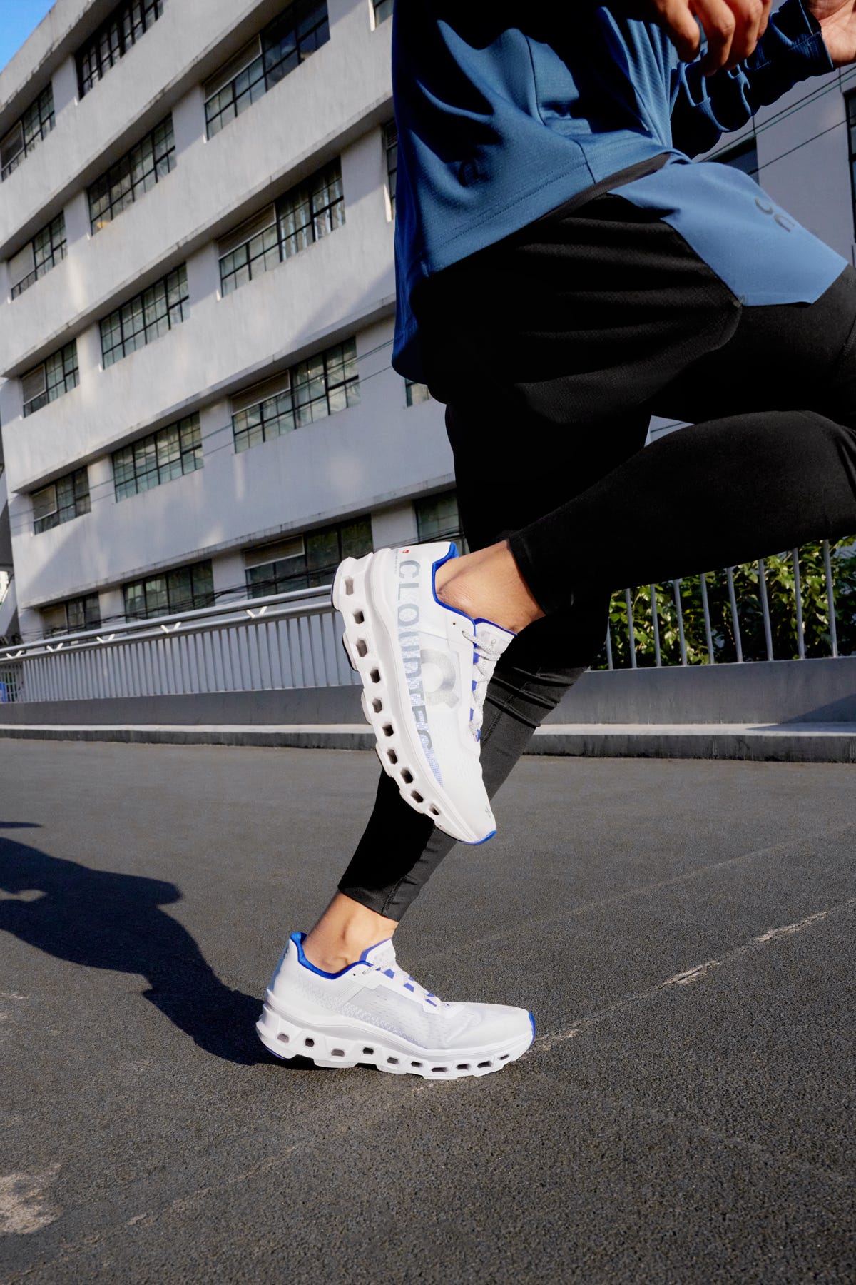 オン クラウドモンスター スピードボード On cloudmonster Onの最新