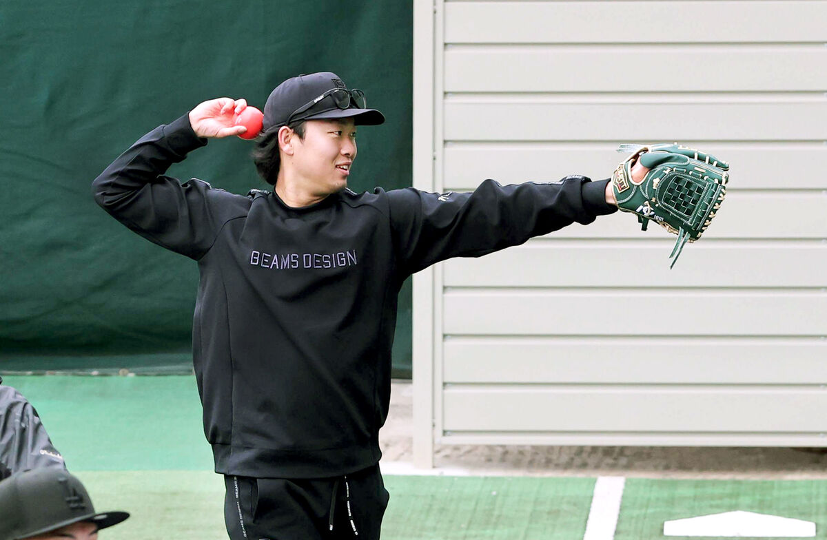 一流の証明！ 巨人・山崎伊織のモデルグラブが一般発売へ 背番「19