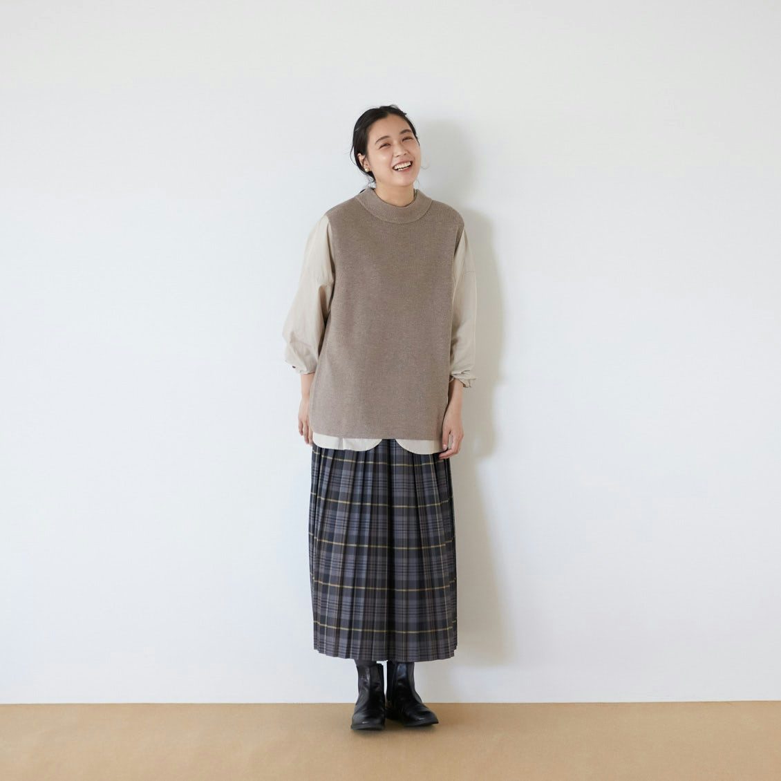 新商品】秋冬コーデの強い味方！着回し広がる「ニットベスト」をつくり