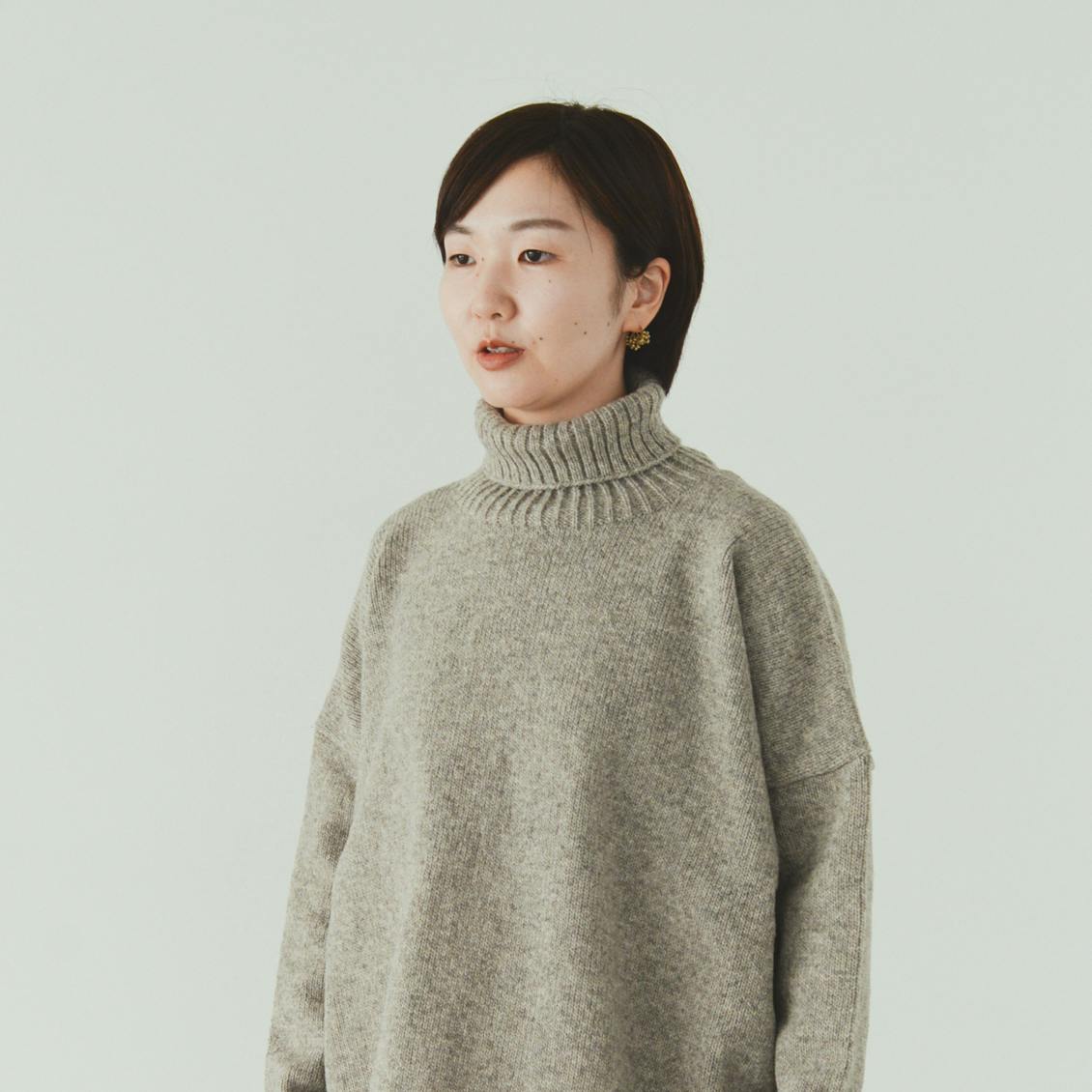 着用レビュー】ゆるシルエットにときめくutiliteのペルーニット