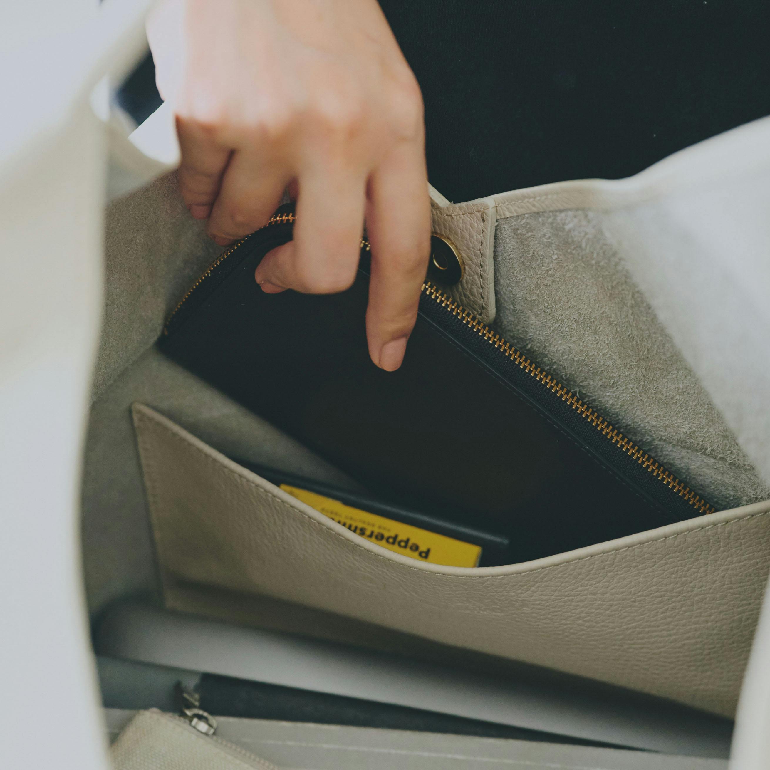 当店別注】AULENTTI レザートートバッグ - 北欧、暮らしの道具店